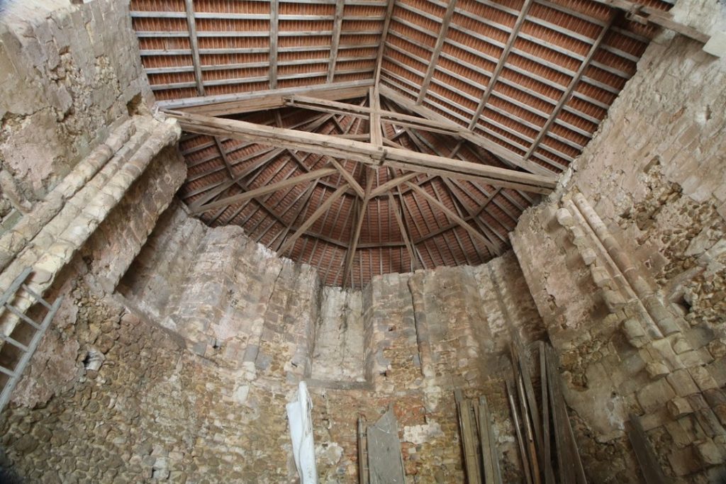 l'abside de l'église prieuré